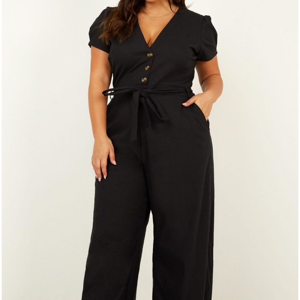 Black v neck jumpsuit with pockets